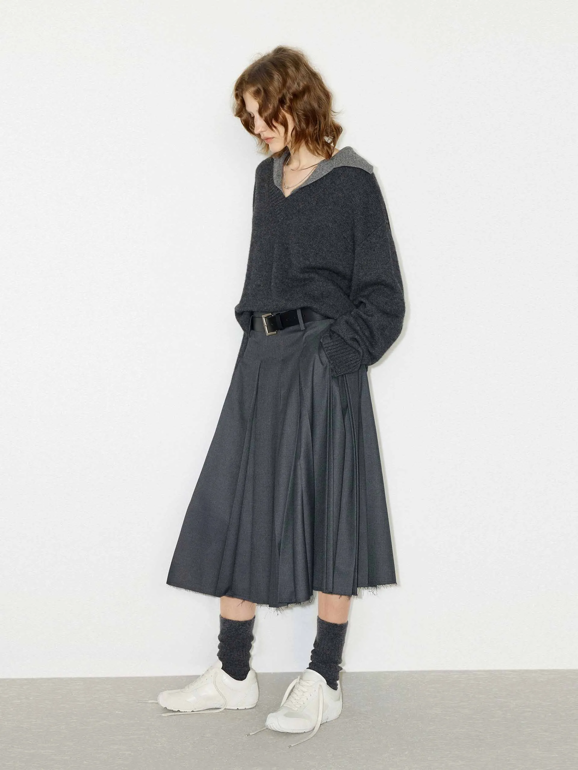 Loose Contrast Collar Sweater