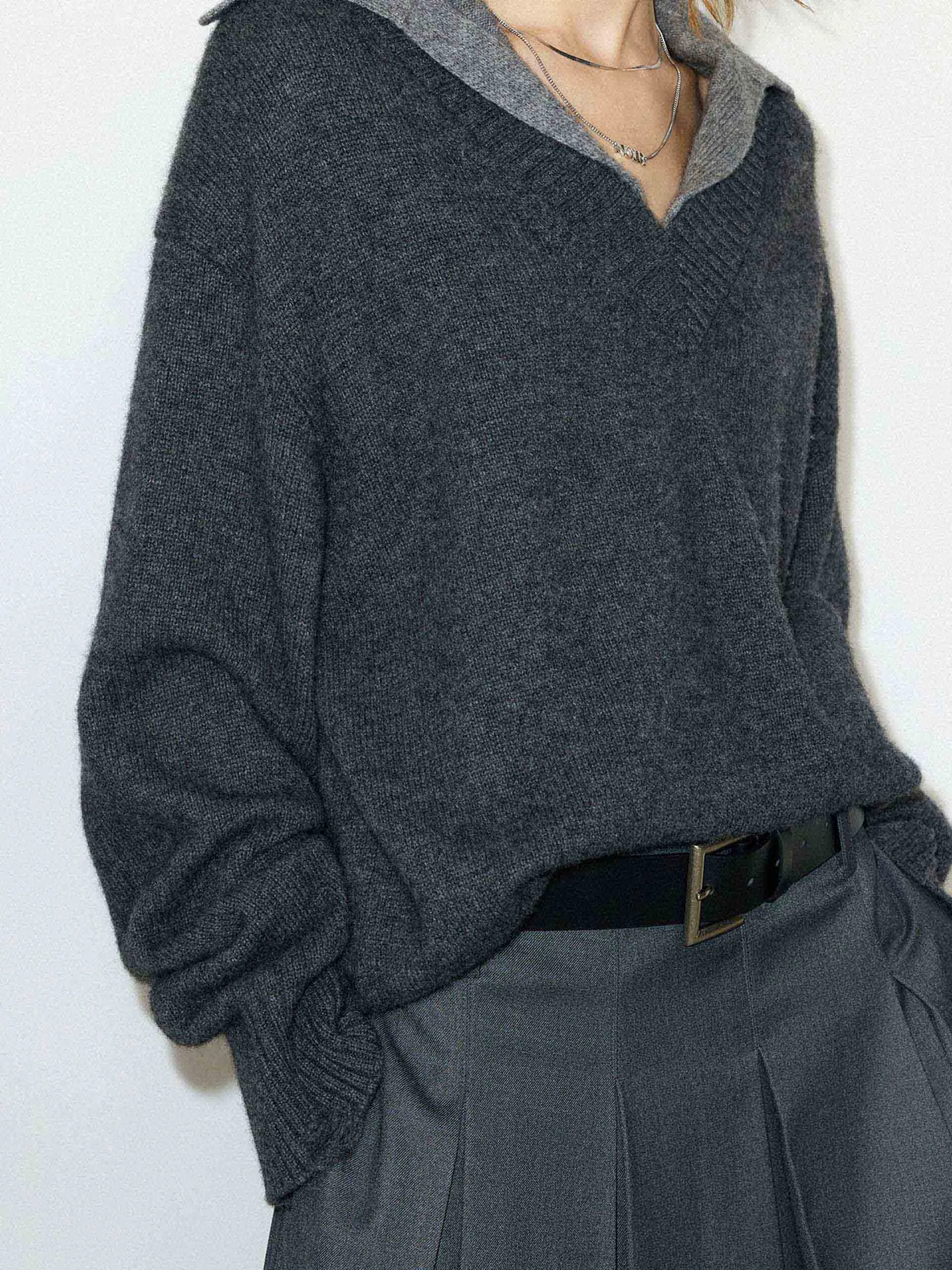 Loose Contrast Collar Sweater