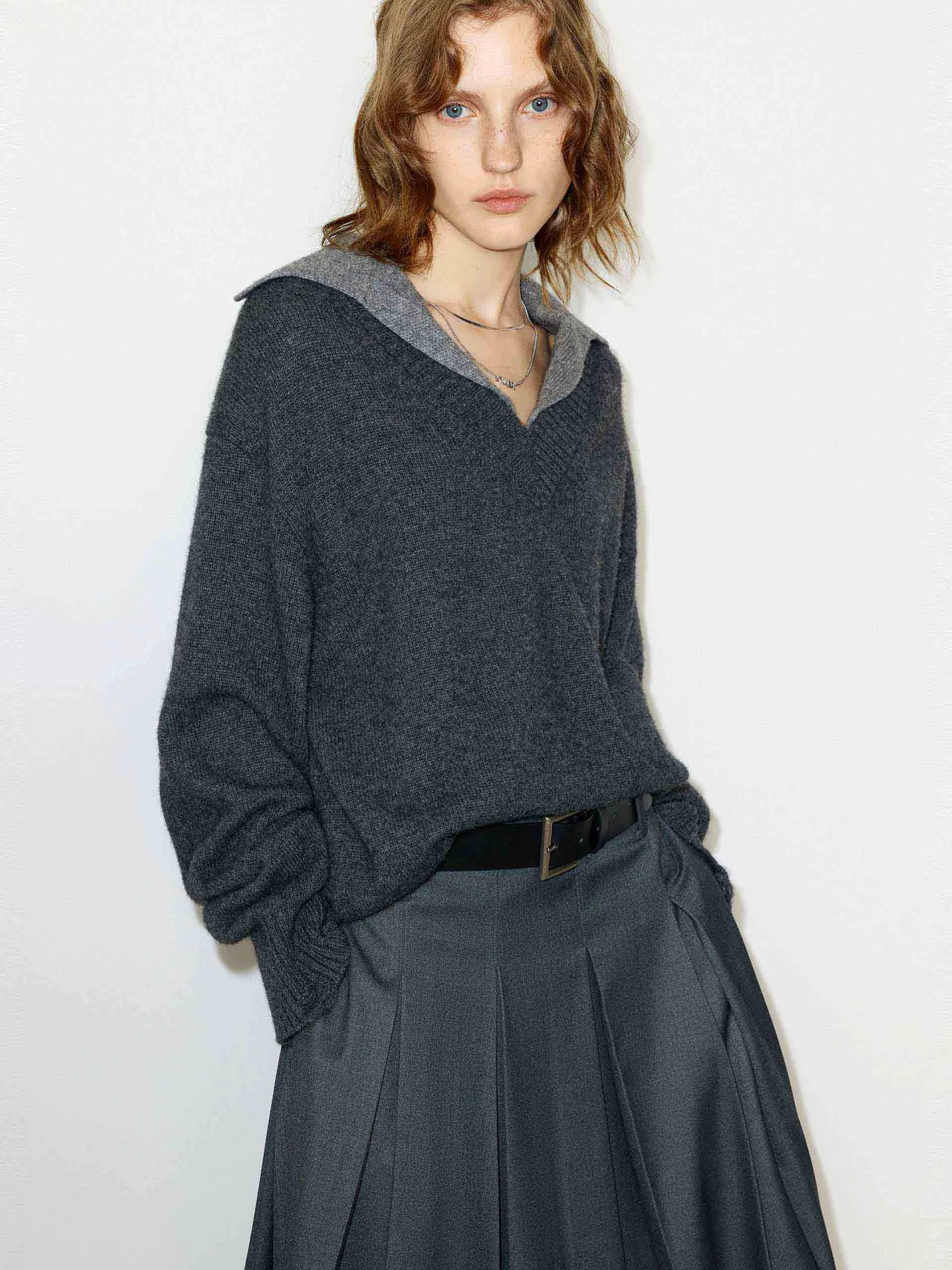 Loose Contrast Collar Sweater