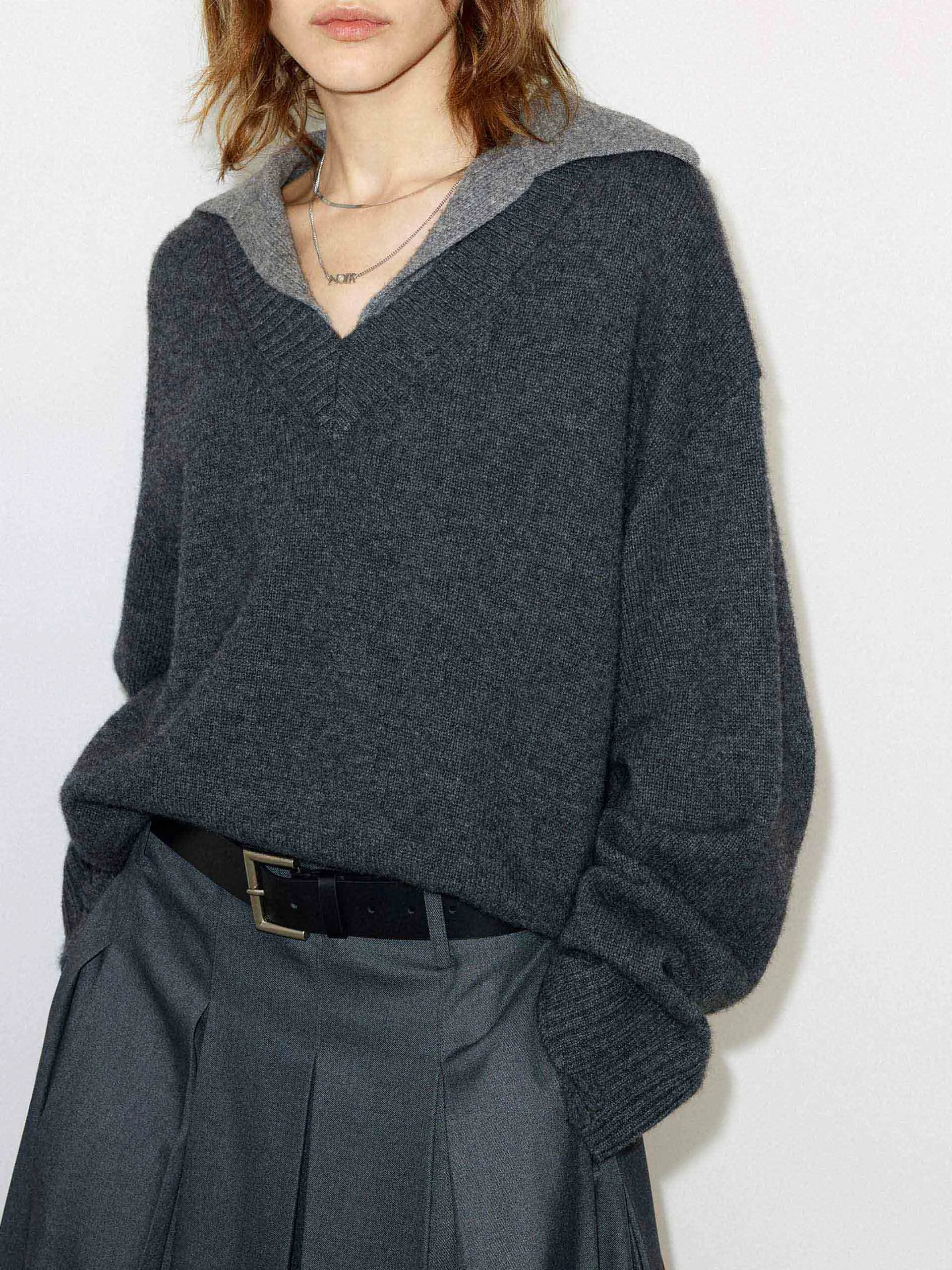 Loose Contrast Collar Sweater