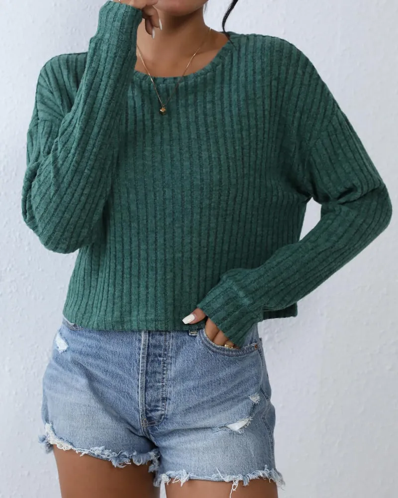 Zeagoo Long Sleeve Crop Tops for Women Trendy Loose Ribbed Knit Cropped T-Shirts Round Neck Casual Pullover Sweater