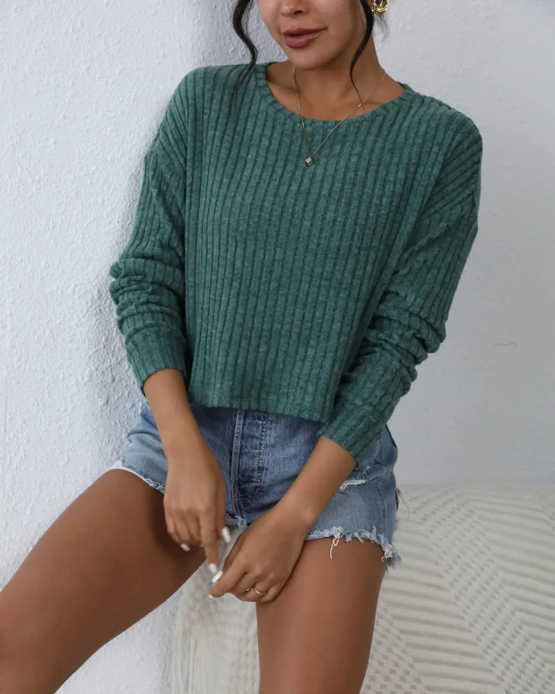 Zeagoo Long Sleeve Crop Tops for Women Trendy Loose Ribbed Knit Cropped T-Shirts Round Neck Casual Pullover Sweater